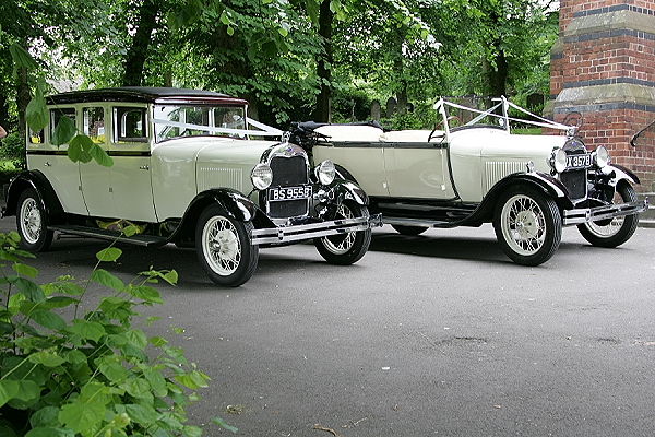 dudley castlw with cars